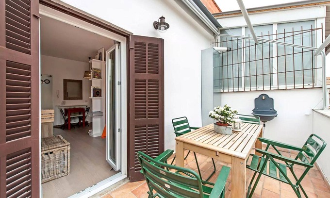 Quartiere XV Della Vittoria Apartamento | Acogedor y luminoso estudio con terraza en Roma Ponte Milvio