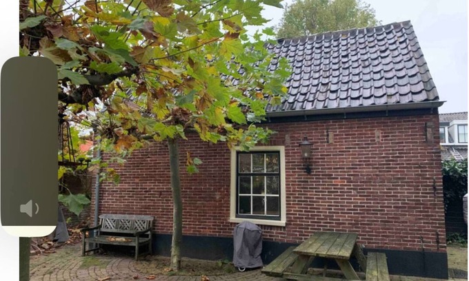 Municipality of Huizen Cabaña | Cozy and Charming cottage (1875) in the centre of old fisherman village Huizen!