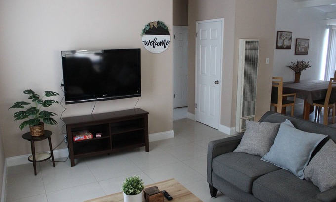 Pinole Casa | Cozy and Charming Family Friendly Home Between Napa and SF