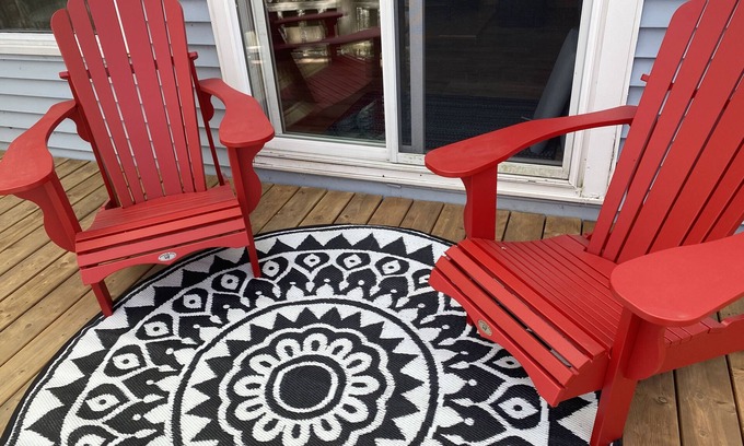 Northern Bruce Peninsula Cabaña | Cozy and Cheerful Cottage- Steps From the Lake!