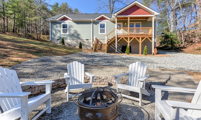 Weaverville Casa | Cozy and Clean, Pet and Family-Friendly Gem; Minutes to Asheville