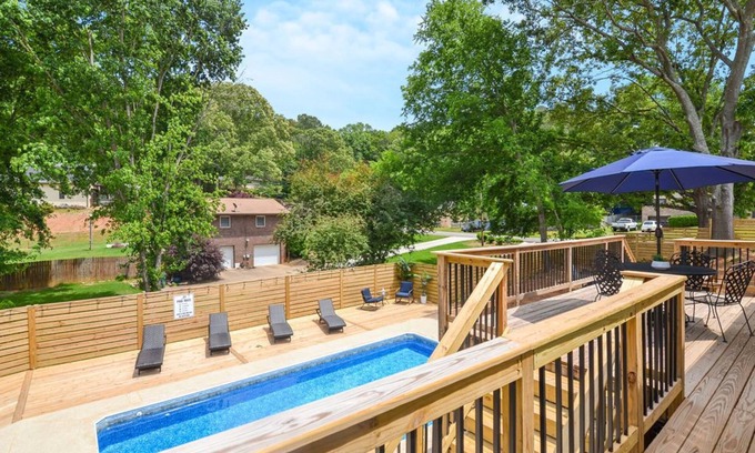 Woodstock Casa | Cozy and Comfortable-King Bed-1mile to Dtwn Woodstock