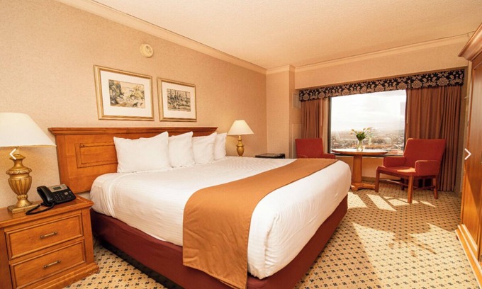 Downtown Reno Hotel | Cozy and convenient weekly stays!