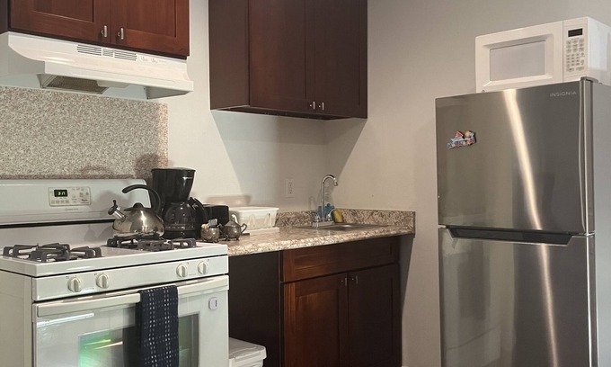 Fontana Apartamento | Cozy and cute studio in Fontana, CA! Fully private space.