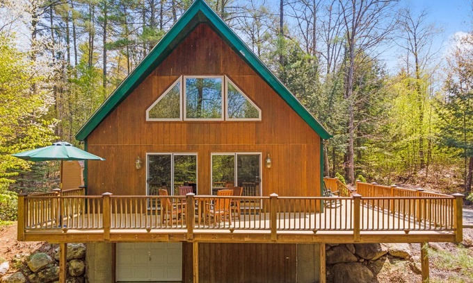 Lochmere Casa | cozy and private Meredith escape