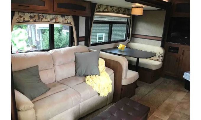 Hudson Casa | Cozy and private with Mountain View’s