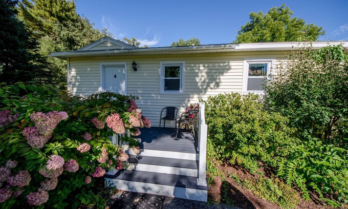Williamstown Casa | Acogedor y pintoresco chalet, a pie de centro de Williamstown
