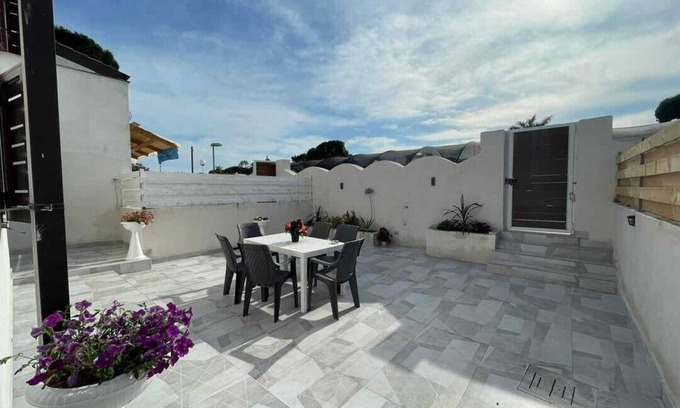 Latina Lido Villa | Cozy and renovated vacation home, 300 meters from the sea