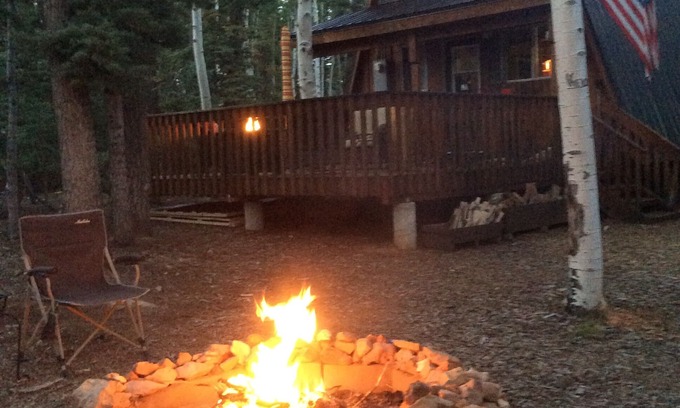 Meadow View Heights Cabina | Cabaña acogedora y rústica en Duck Creek Village