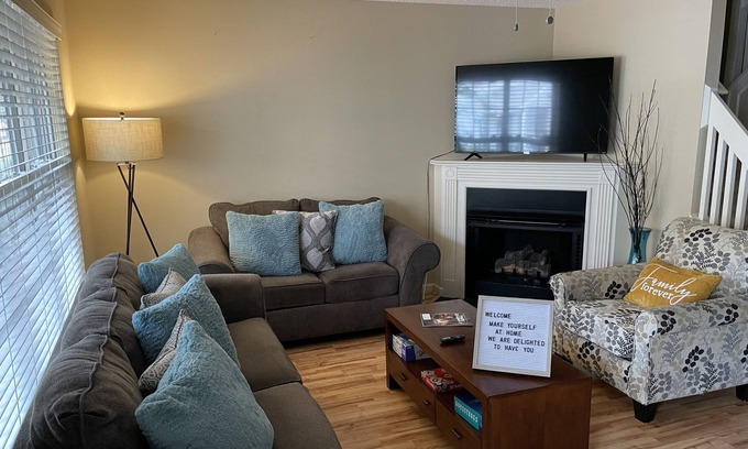 Charlotte Casa | Cozy and spacious 2BR/2.5BA townhome