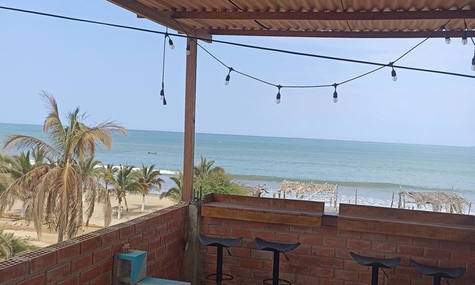 Los Pinos Casa | Acogedor y con espectacular vista al mar!