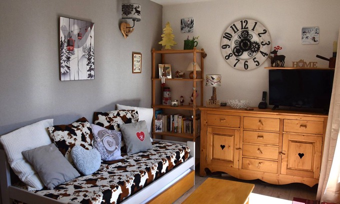Pralognan-la-Vanoise Apartamento | Acogedor apartamento con gran balcón al sur, cerca del teleférico y comercios.