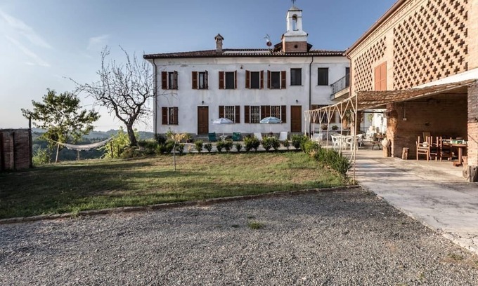 Montegrosso dʼAsti Casa | Cozy Apartment in a Country House