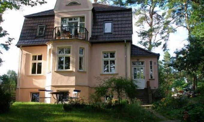 Oberhavel Apartamento | Acogedor apartamento en el Röblinsee en el sótano de una villa