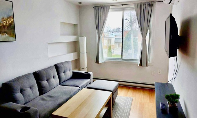 Francois-Perrault Apartamento | Cozy apartment - 2 minutes walk to Metro D’ilberville