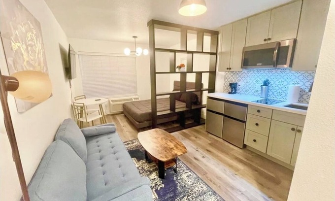 Reno Apartamento | Cozy apartment in awesome Reno with AC, WiFi