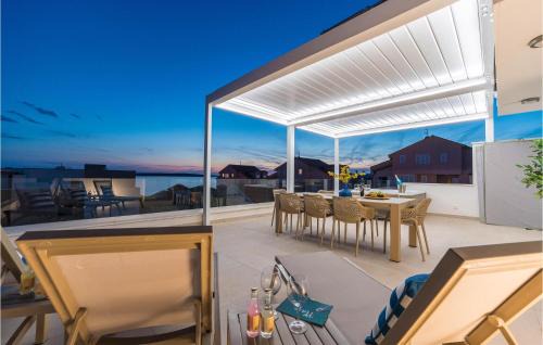Kolan Apartamento | Cozy Apartment In Mandre With Wifi