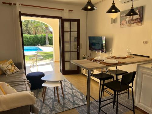 Son Xoriguer Apartamento | Cozy Apartment in Son Xoriguer October Stays Walk to Beach Special offer last availability