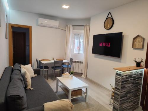 La Latina Apartamento | Cozy Apartment in the heart of Madrid