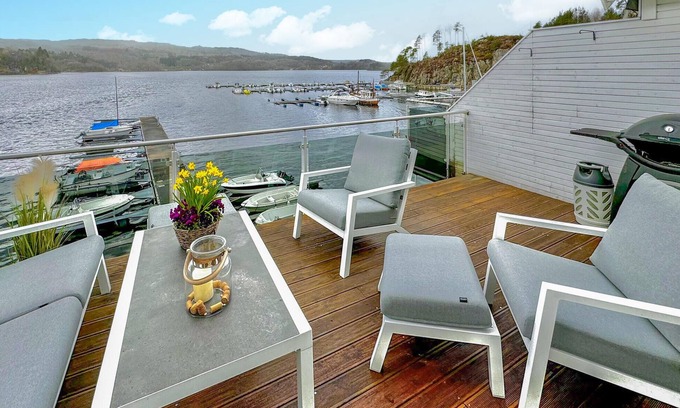 Tysnes Apartamento | Acogedor apartamento en Uggdal con WiFi