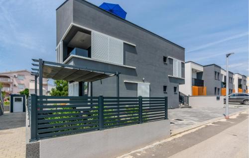 Vir Apartamento | Cozy Apartment In Vir With Wifi