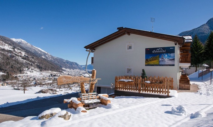 Dimaro Apartamento | Cozy Apartment Ai Bonetei 4 with Mountain View, Wi-Fi, Balcony, Garden & Terrace; Parking Available