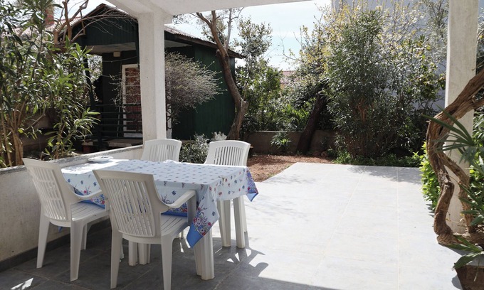 Krk Apartamento | Cozy Apartment Iva with Private Garden