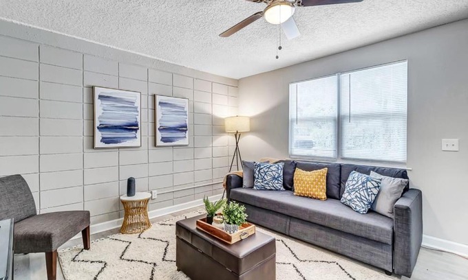 Oak Haven Apartamento | Cozy Apartment on Shaded Street!