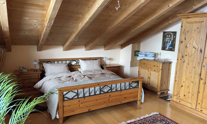 Seeg Casa | Cozy apartment right on the lake with mountain views