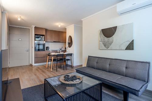 Independencia Apartamento | Cozy Apartment with AC Steps from Metro Hospitales