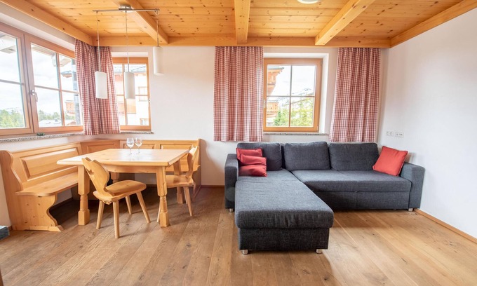Hochkrimml Apartamento | Cozy apartment with mountain view and close to the slopes in the Zillertal Arena