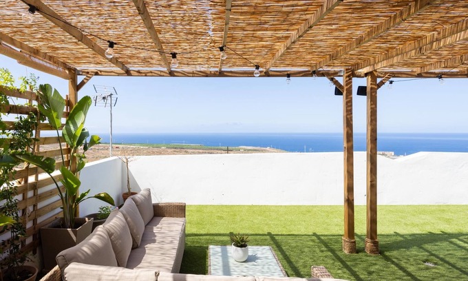 Armenime Apartamento | Acogedor Apartamento con Vistas al Mar en Costa Adeje