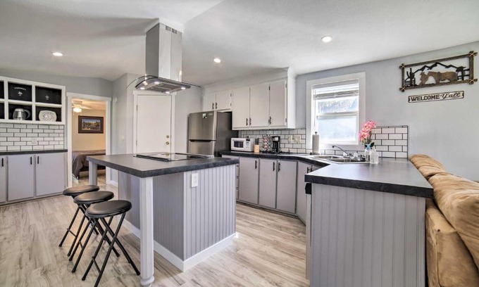 Ashton Casa | Cozy Ashton Abode with Yard - Near Park and Pool!