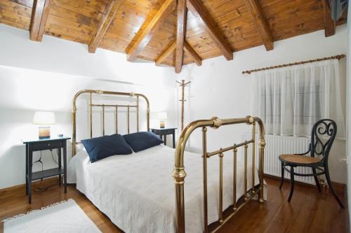 Delfoi Apartamento | Cozy Attic Suite - Elia Apartments Chrisso
