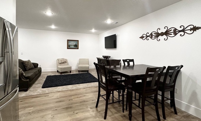 Nephi Apartamento | Cozy Basement Apartment with private entrance.