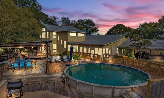 Bastrop Casa | Cozy Bastrop Stay Pool Near Parks & Downtown