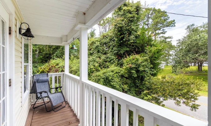 Freeport Casa | Cozy Bay Retreat - 2BR & Rooftop Views