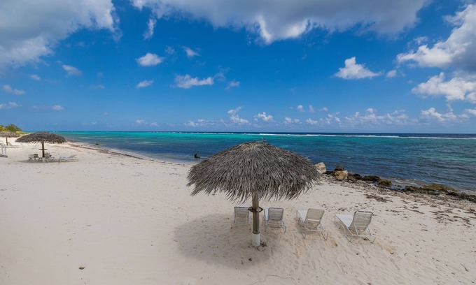 North Side Condominio | Cozy beach cottage at Sea Lodges, Cayman Kai