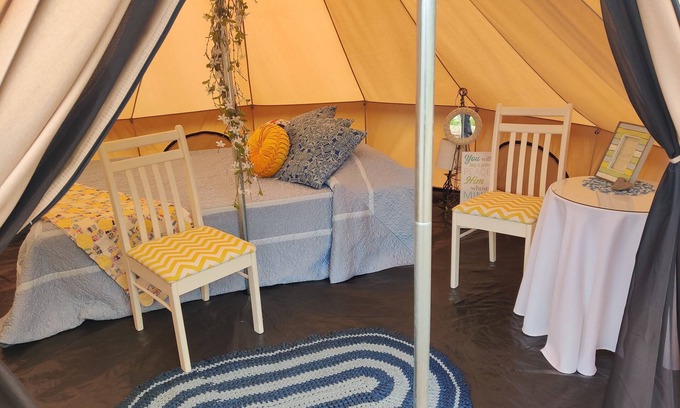 Glacier Country Cabina | Cozy Beach Cove Yurt, glamping by the river 2mi from Quinn's Hot Springs Resort.
