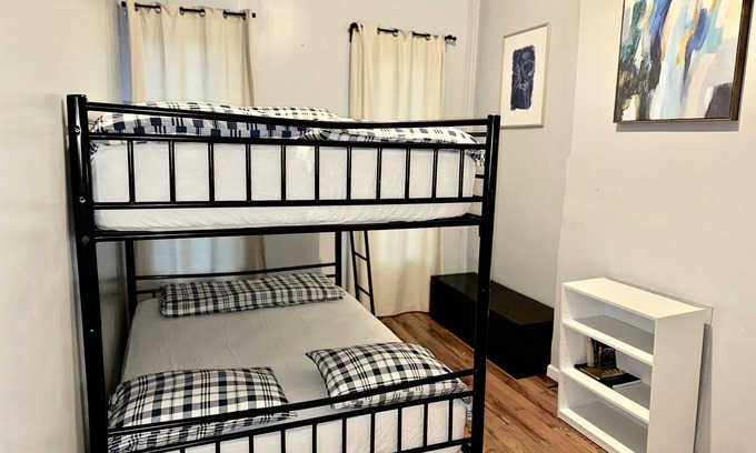 Ocean Hill Cama Y Desayuno | Cozy bed & breakfast in beautiful Brooklyn with AC, WiFi