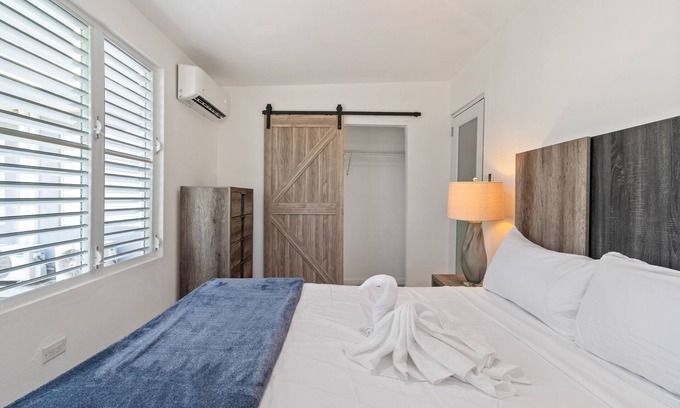 Chupacallos Apartamento | Energía Solar | Cerca del Ferry a Culebra