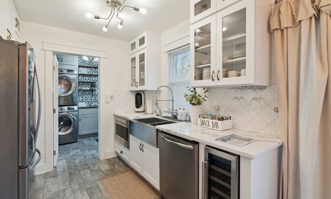 Drayton Plains Casa | Cozy Birmingham Chalet: Walk to Town, 3BR, Office, Updated & Modern