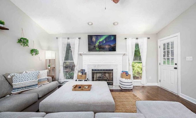 Cary Casa | Cozy Boho Kildaire Farms Home- near Downtown
