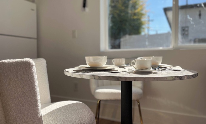 Reseda Apartamento | Cozy Brand New Casita in Tarzana!