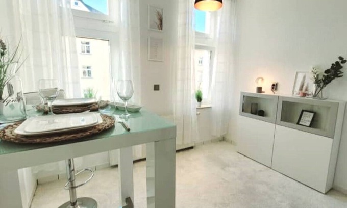 Loebtau Apartamento | Cozy bright apartment - with Netflix