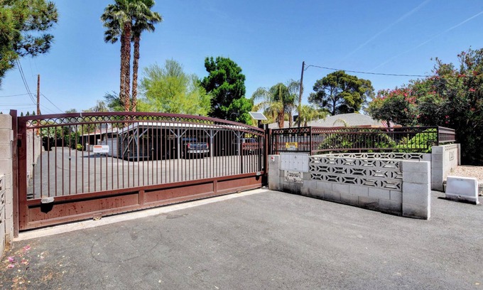 Las Vegas Apartamento | Cozy Bungalow Long Term Available