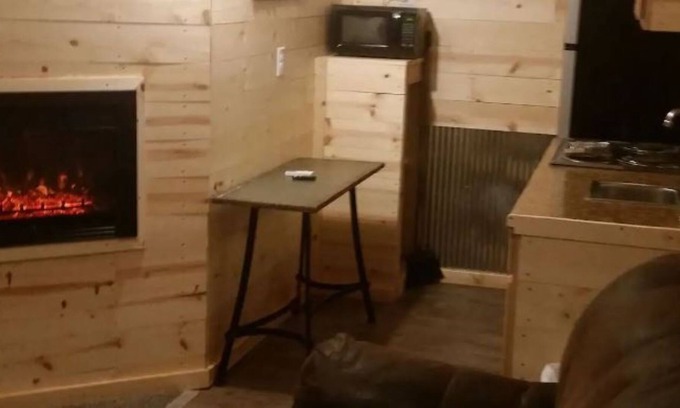 Alton Cabina | Cozy Cabin by the creek