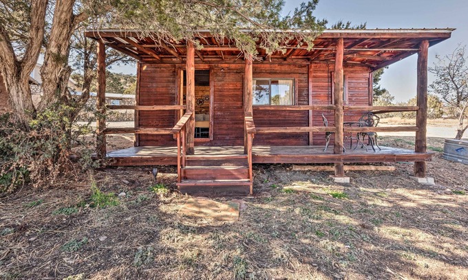 Glencoe Cabina | Cozy cabin in Capitan near Ruidoso