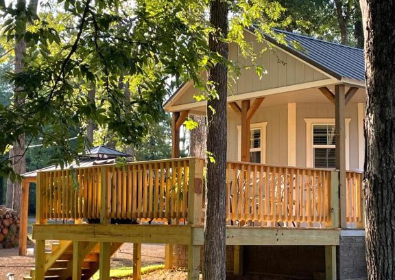 Avinger Casa | Cozy Cabin in Crestwood Subdivision