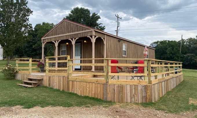 Kay County Cabina | Cozy cabin in enjoyable Kaw City with WiFi, AC